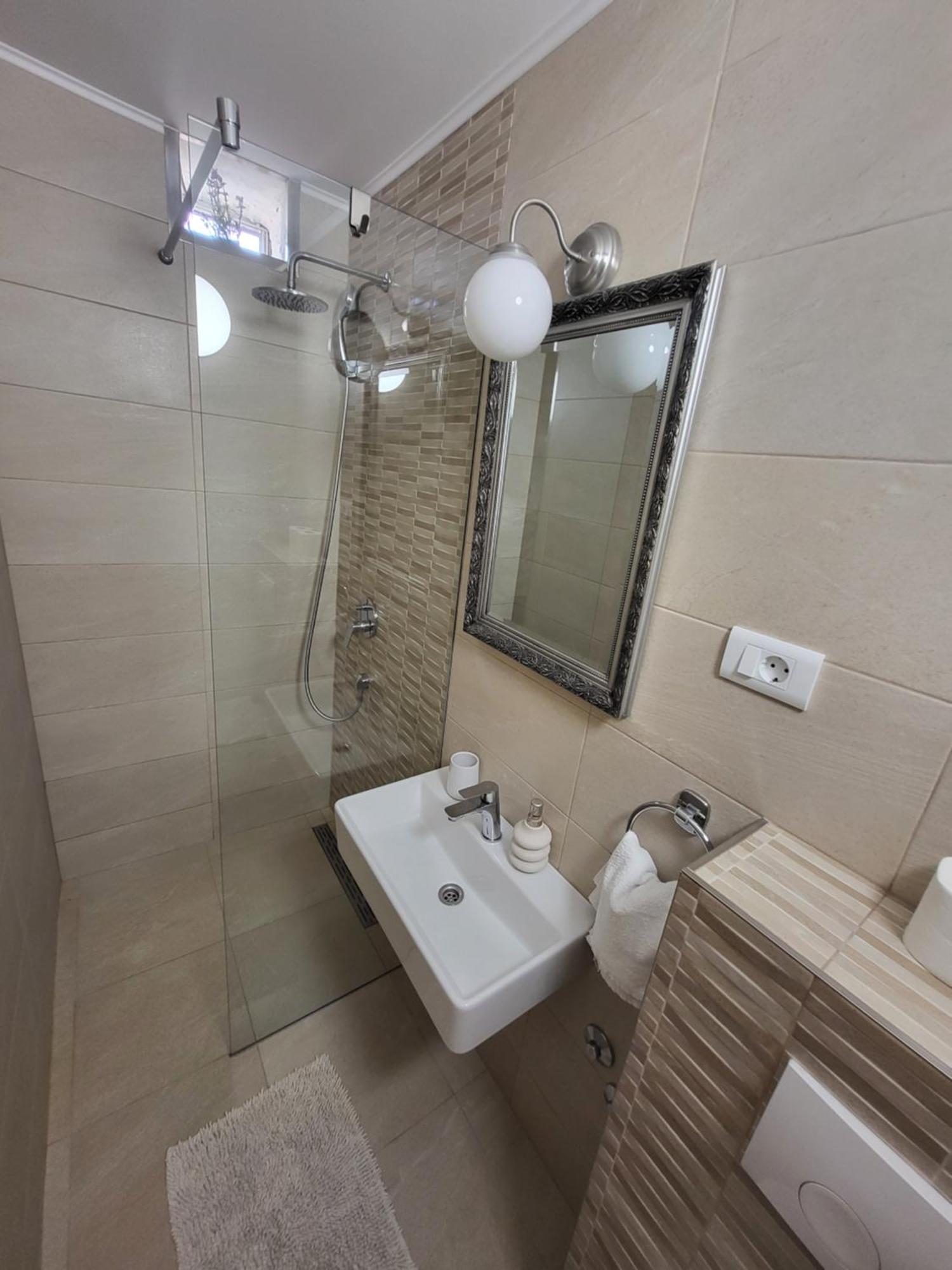 شقة Rustic House Diklo 20M From The Sea زادار الغرفة الصورة